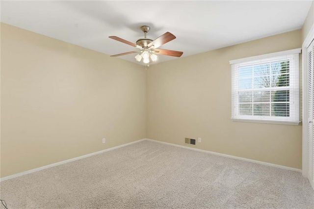 5500 W 88th Terrace, Overland Park, KS 66207