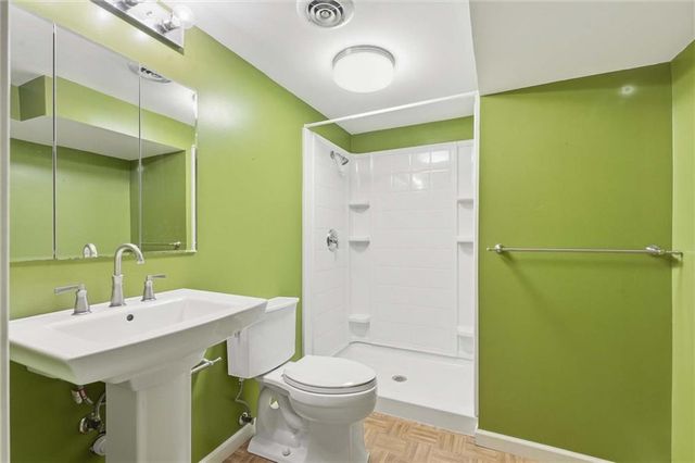 5500 W 88th Terrace, Overland Park, KS 66207