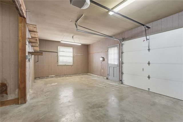 5500 W 88th Terrace, Overland Park, KS 66207