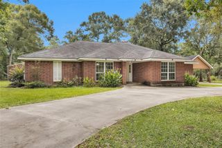 11802 Linger Lane, Conroe, TX 77303