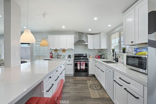 7961 Orangewood Avenue, Stanton, CA 90680