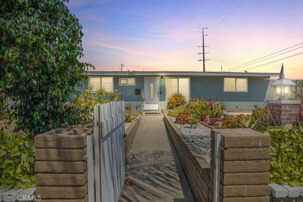 7961 Orangewood Avenue, Stanton, CA 90680