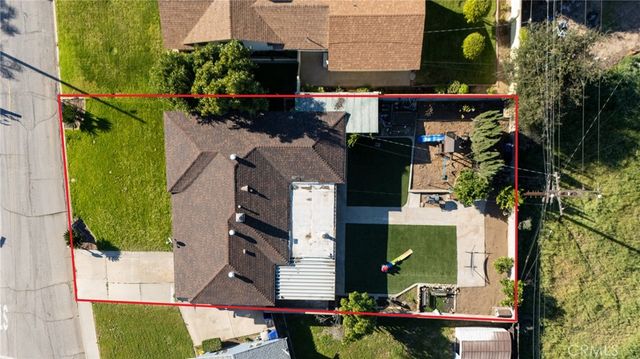 1222 W Lynwood, San Bernardino, CA 92405