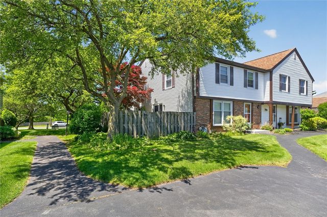 51 Springwood Drive, Webster, NY 14580