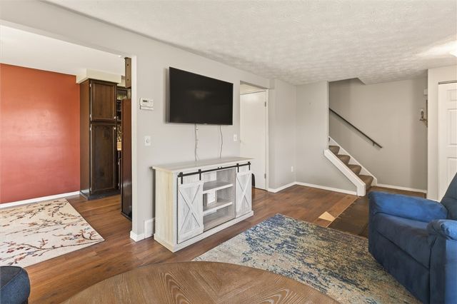 51 Springwood Drive, Webster, NY 14580