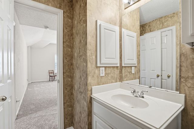 6720 Branch Creek Drive, Fort Worth, TX 76132