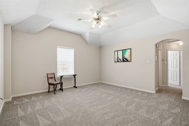 6720 Branch Creek Drive, Fort Worth, TX 76132