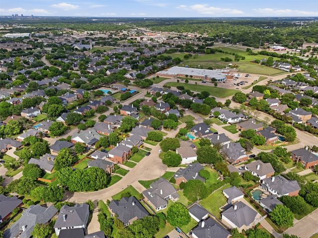 6720 Branch Creek Drive, Fort Worth, TX 76132