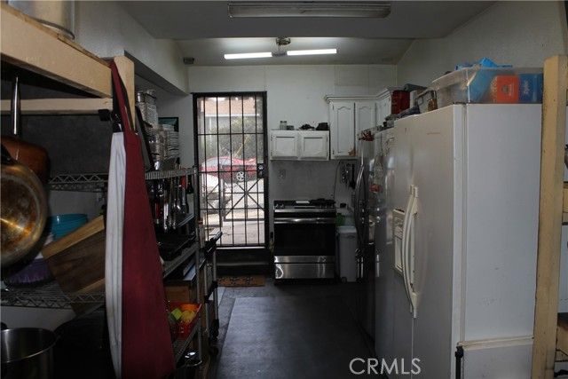 6035 Mesa, Los Angeles, CA 90042