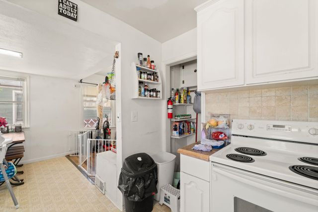 827 E Courtland Ave, Spokane, WA 99207