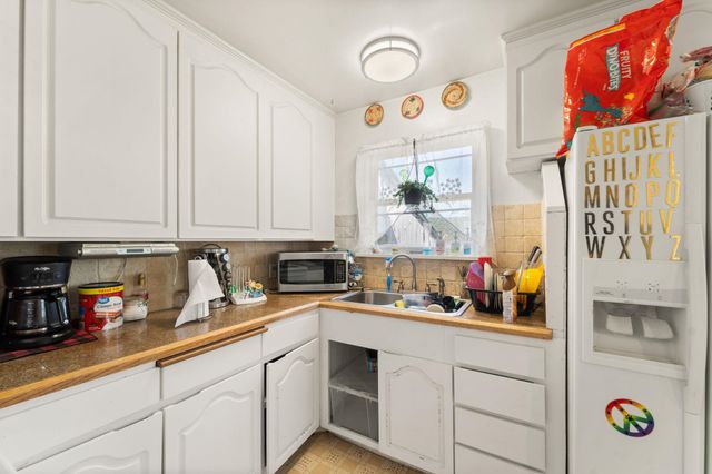 827 E Courtland Ave, Spokane, WA 99207