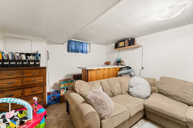 827 E Courtland Ave, Spokane, WA 99207