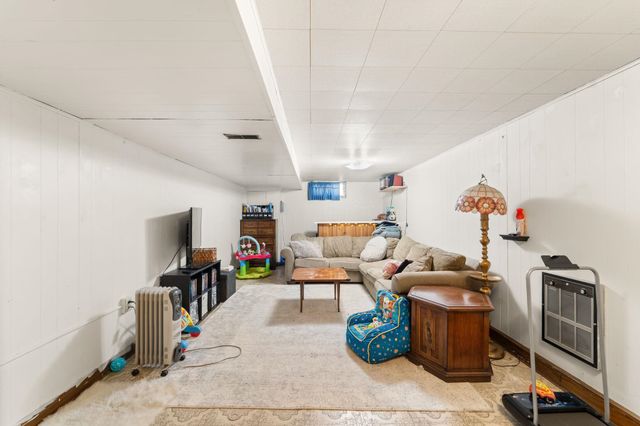 827 E Courtland Ave, Spokane, WA 99207