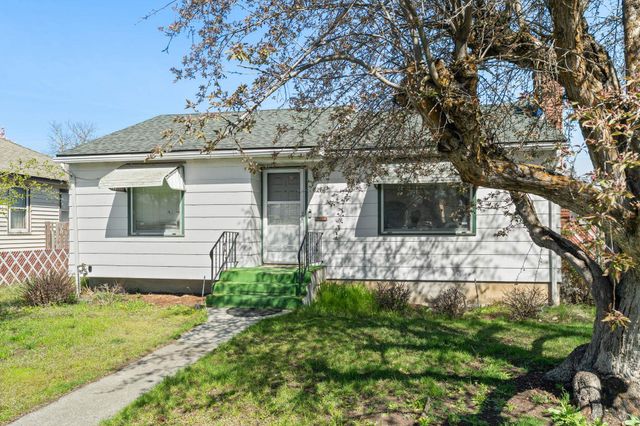 827 E Courtland Ave, Spokane, WA 99207