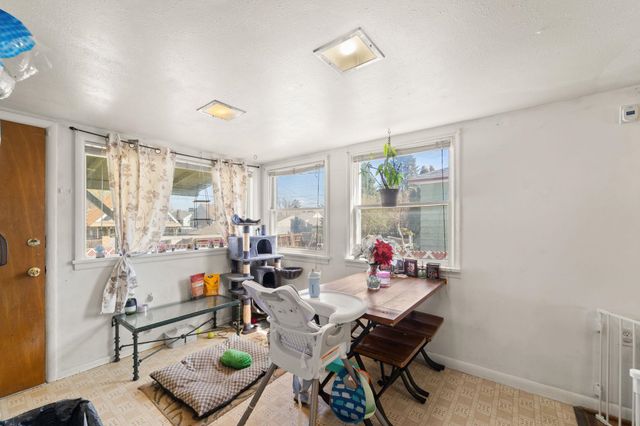 827 E Courtland Ave, Spokane, WA 99207