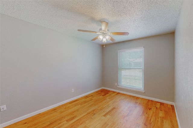 2307 Dartmouth Drive, Arlington, TX 76015