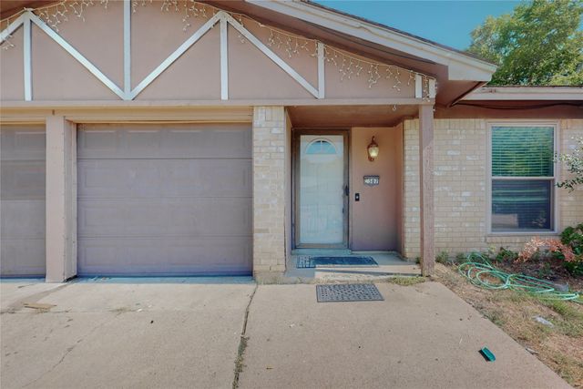 2307 Dartmouth Drive, Arlington, TX 76015