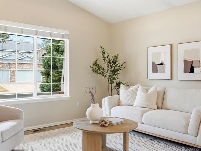 1456 Clemson Dr, Longmont, CO 80503