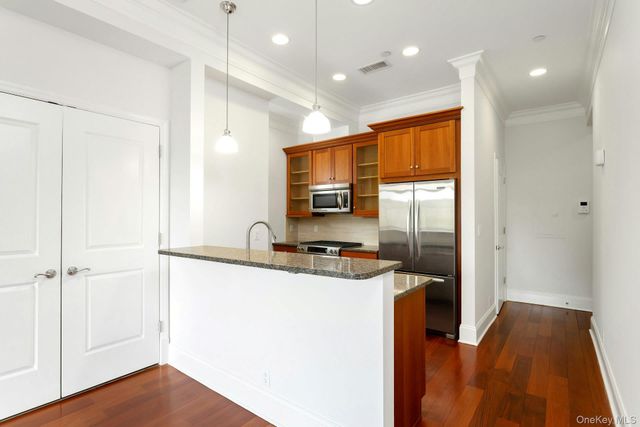 127 W Main Street 201, Tarrytown, NY 10591