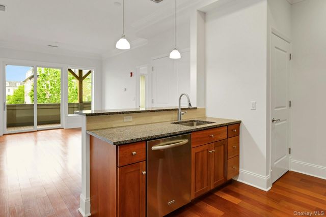 127 W Main Street 201, Tarrytown, NY 10591