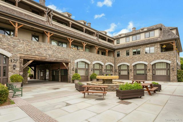 127 W Main Street 201, Tarrytown, NY 10591
