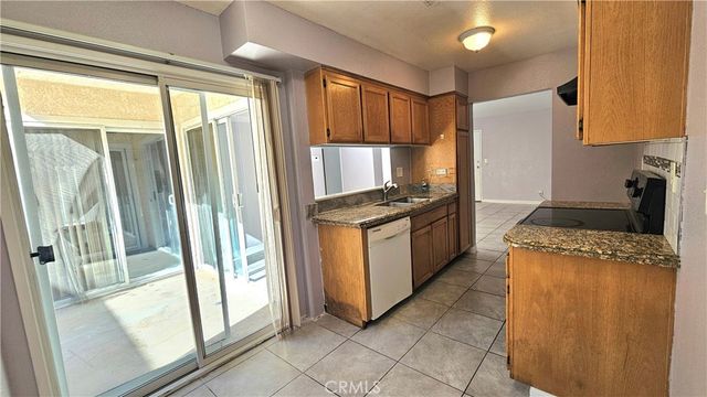 7641 Reseda Boulevard 87, Reseda, CA 91335