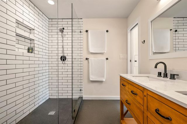 9002 Slayton DR, Austin, TX 78753