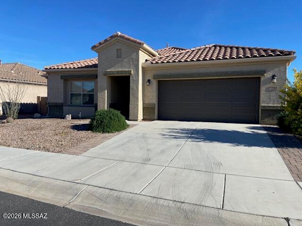 8923 W Saguaro Skies Road, Marana, AZ 85653