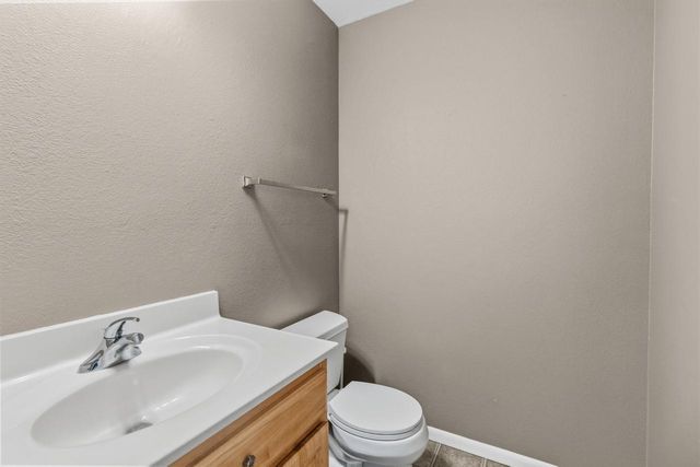 1108 E Pinecrest LANE, Elkhorn, WI 53121