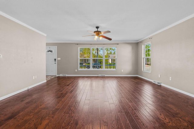 1108 E Pinecrest LANE, Elkhorn, WI 53121
