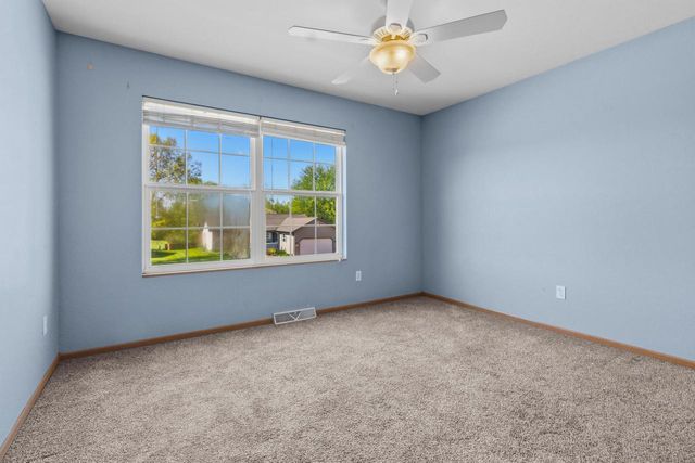 1108 E Pinecrest LANE, Elkhorn, WI 53121