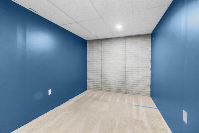 1108 E Pinecrest LANE, Elkhorn, WI 53121
