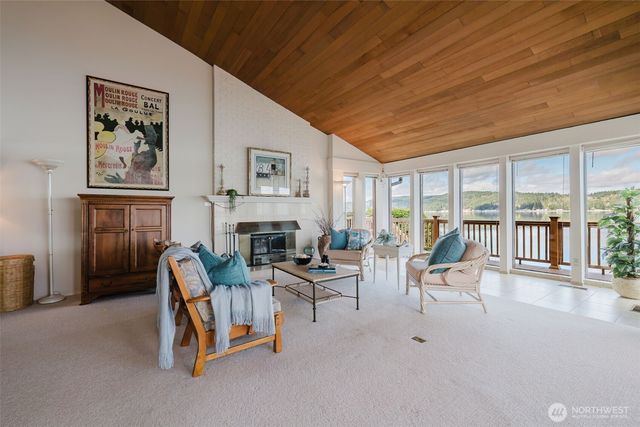 16901 E State Route 106, Belfair, WA 98528