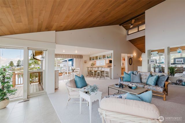 16901 E State Route 106, Belfair, WA 98528