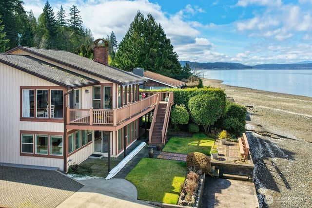 16901 E State Route 106, Belfair, WA 98528