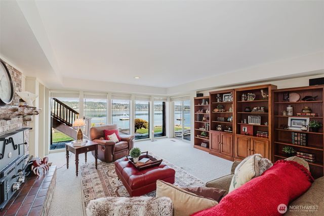 16901 E State Route 106, Belfair, WA 98528