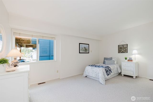 16901 E State Route 106, Belfair, WA 98528