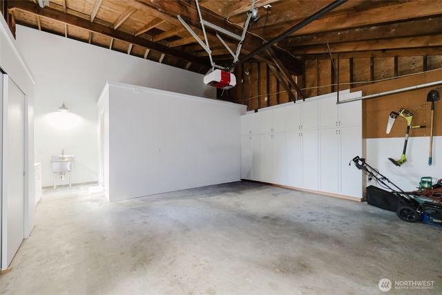 16901 E State Route 106, Belfair, WA 98528