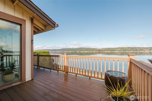 16901 E State Route 106, Belfair, WA 98528