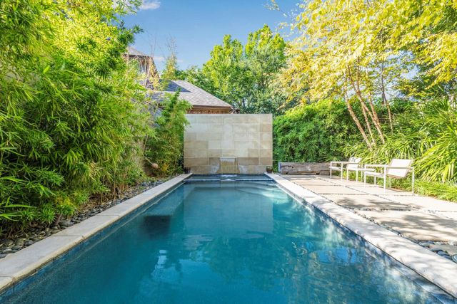 2845 Lee Street, Dallas, TX 75206