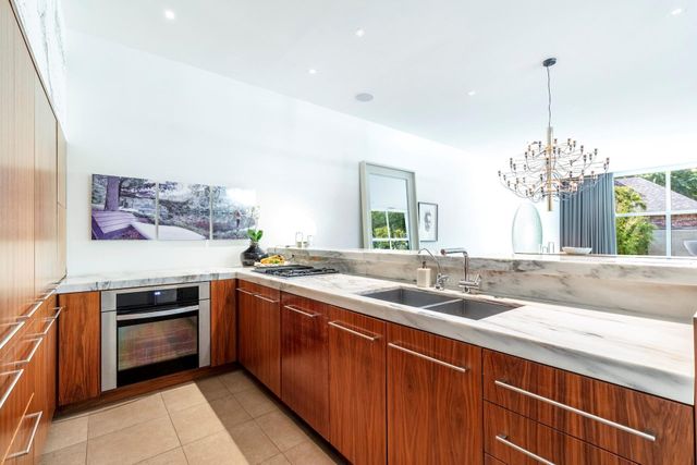 2845 Lee Street, Dallas, TX 75206