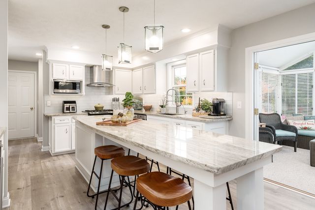 1131 COMFORT COVE Drive, Machesney Park, IL 61115