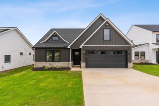 2019 Meadow Glen Court, Chesnee, SC 29323