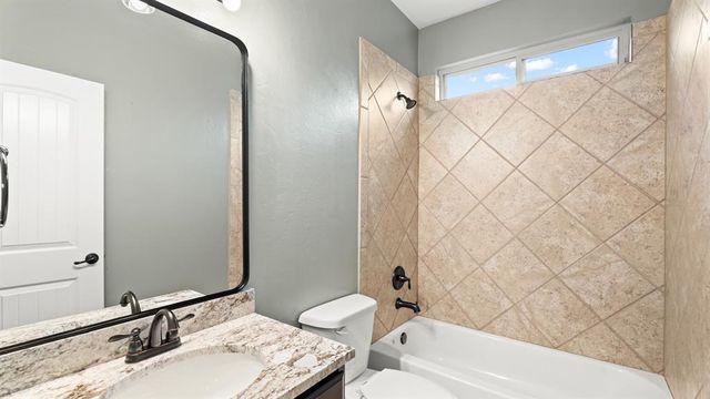 1804 Flagman Street, Yukon, OK 73099