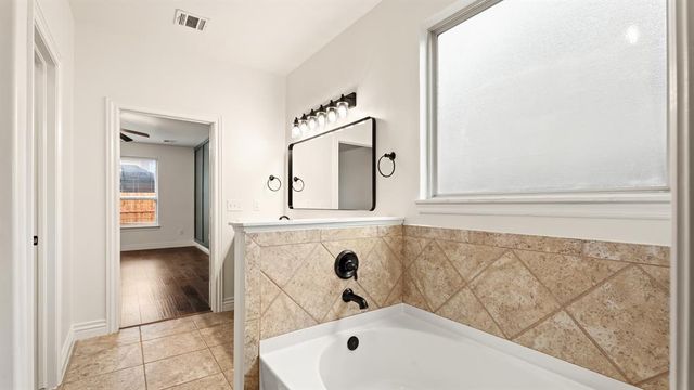 1804 Flagman Street, Yukon, OK 73099