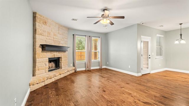 1804 Flagman Street, Yukon, OK 73099