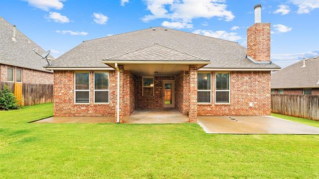 1804 Flagman Street, Yukon, OK 73099