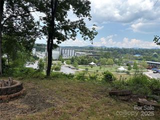 53 Logan Circle, Asheville, NC 28806