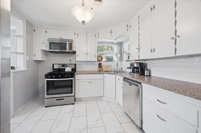 5651 Truett Street, Houston, TX 77023