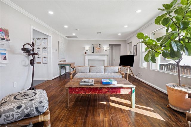 5651 Truett Street, Houston, TX 77023